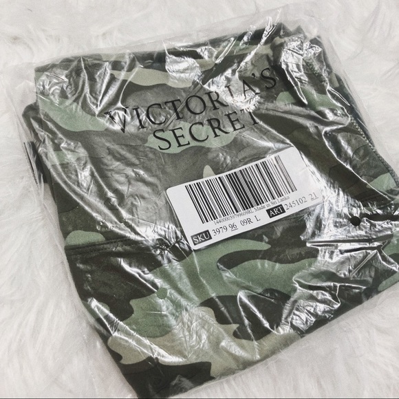 Vs Pink ultimate bike shorts - camo - Picture 3 of 3